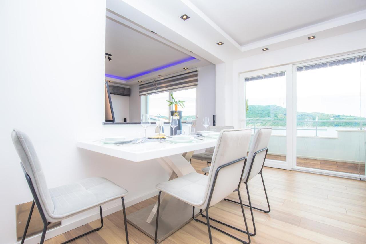 Apartment Gallery Primosten Ngoại thất bức ảnh