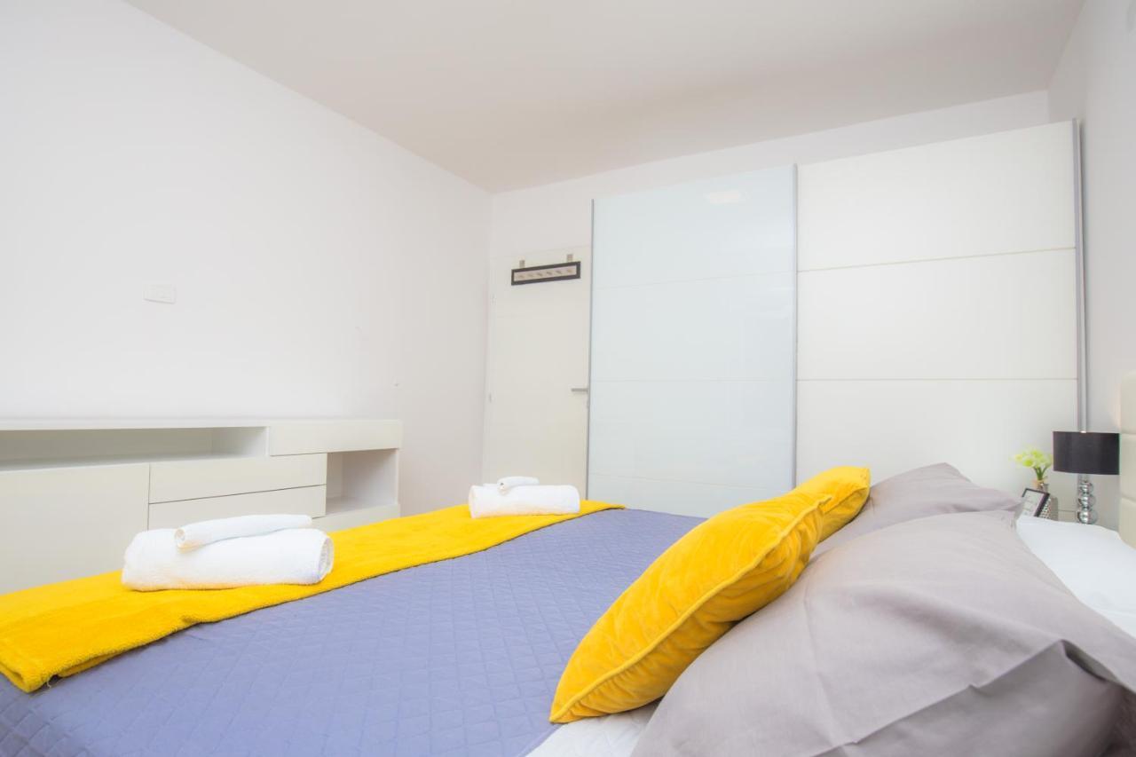 Apartment Gallery Primosten Ngoại thất bức ảnh
