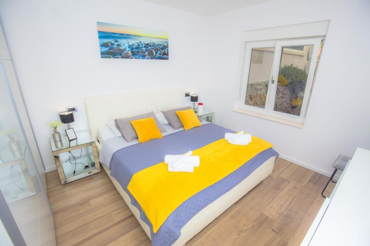 Apartment Gallery Primosten Ngoại thất bức ảnh