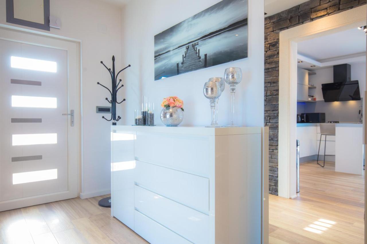 Apartment Gallery Primosten Ngoại thất bức ảnh